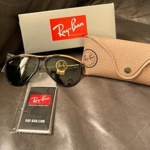 Ray Ban Sunwear